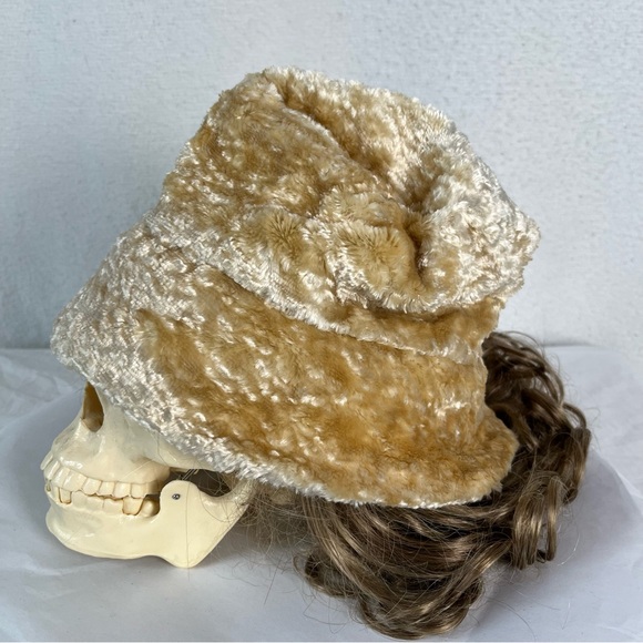 Metropolis Couloir Skiwear vintage fuzzy hat medium large oversized butterscotch - Picture 2 of 16